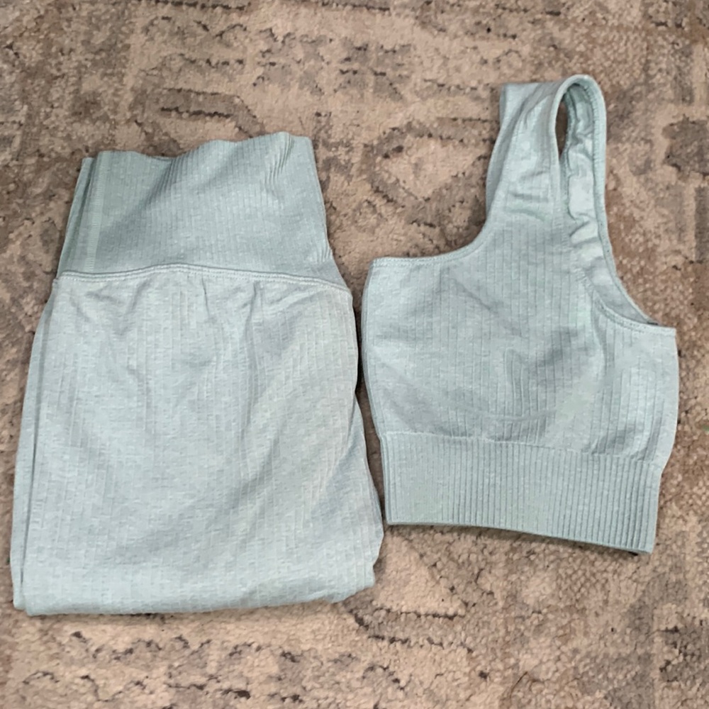 Amazon workout set